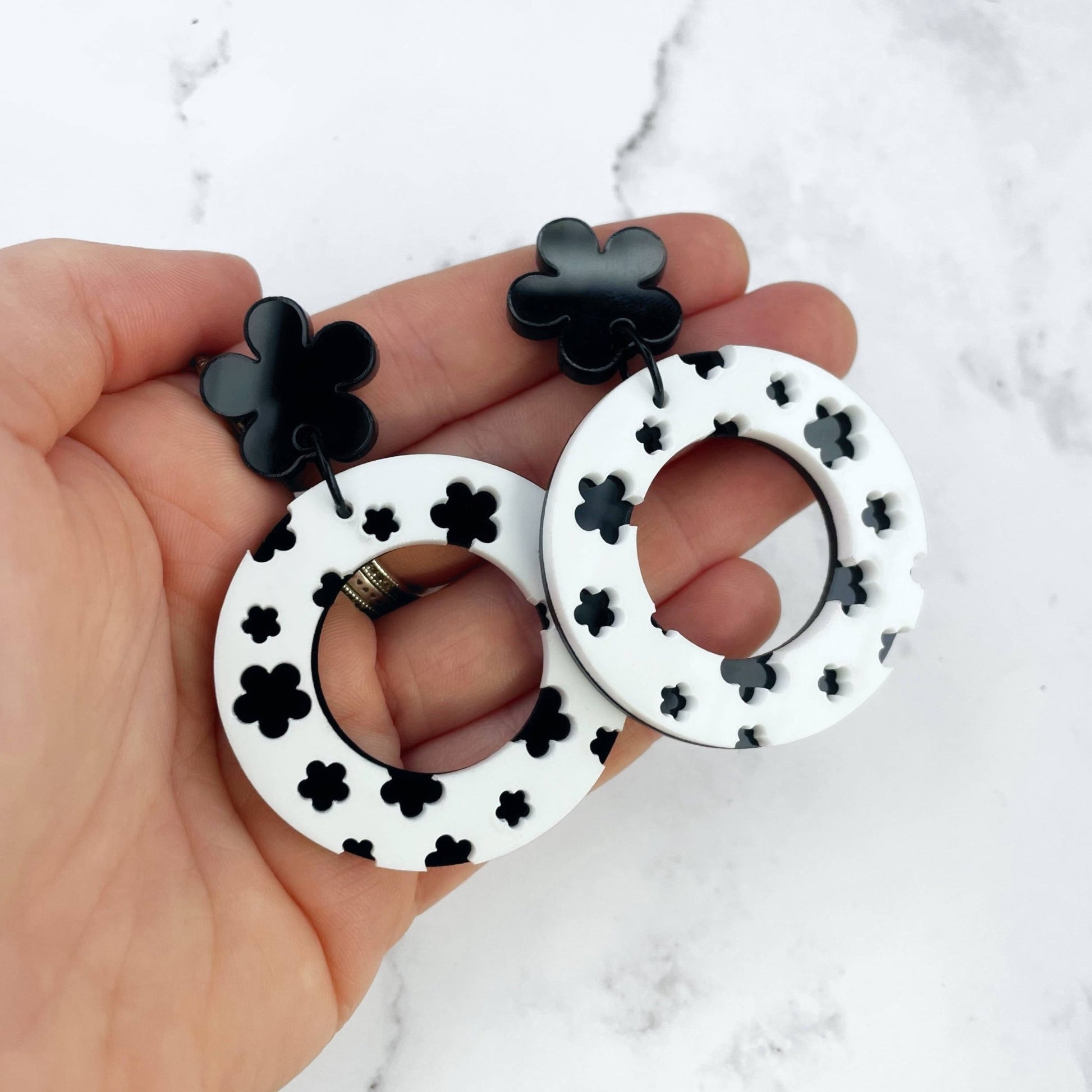 Monochromatic Layered Daisy Circle Earrings - Lost Minds Clothing