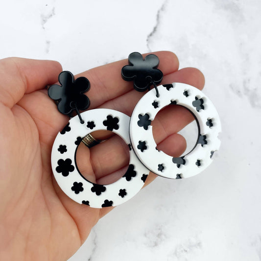 Monochromatic Layered Daisy Circle Earrings - Lost Minds Clothing