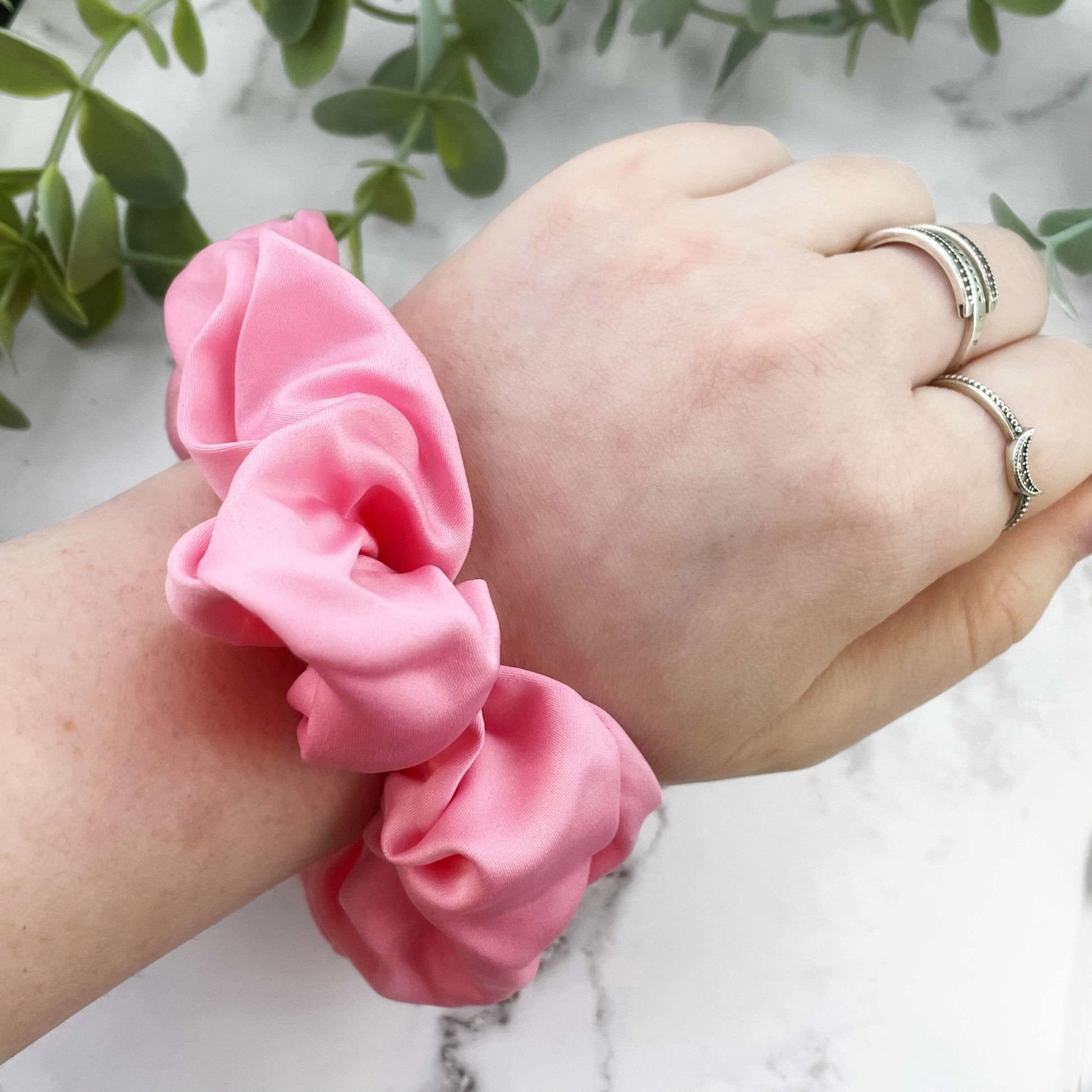Sleep Satin Scrunchie - Lost Minds Clothing